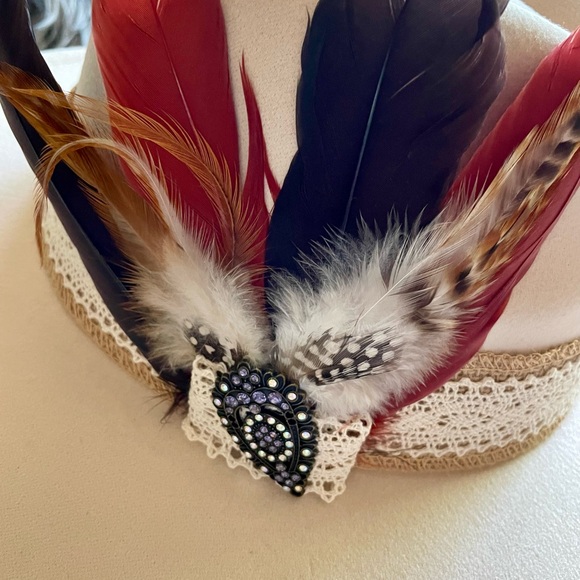 Cream and Red Western Style Hat with Wide Brim and Pinched Crown - Picture 3 of 6